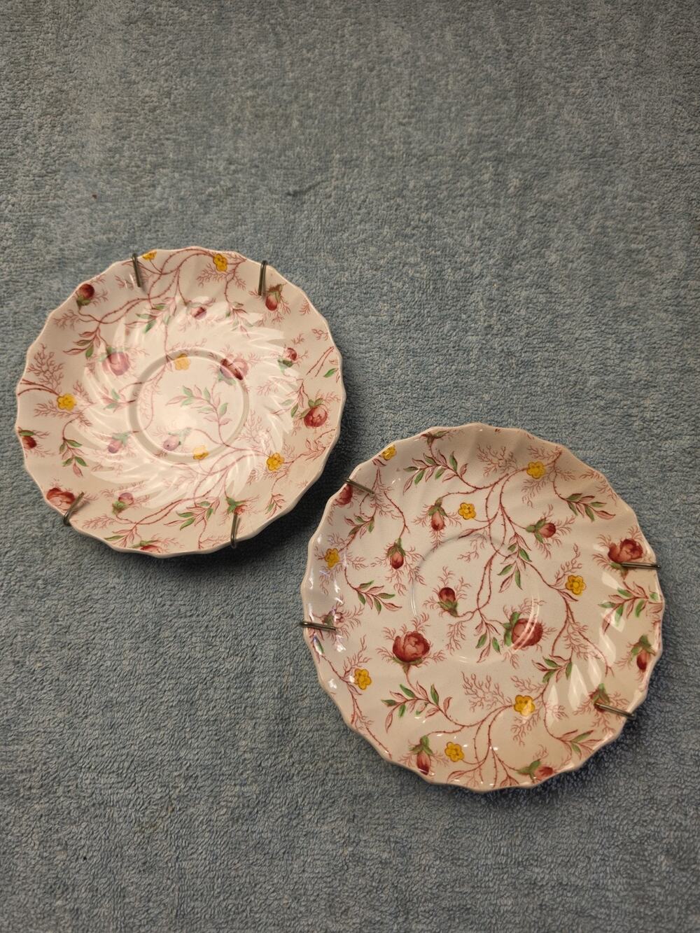 Pair of Vintage Copeland Spode Rosebud Chintz Saucers 2/8401 Pink Vine England